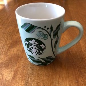 Starbucks green leaf mermaid coffee mug